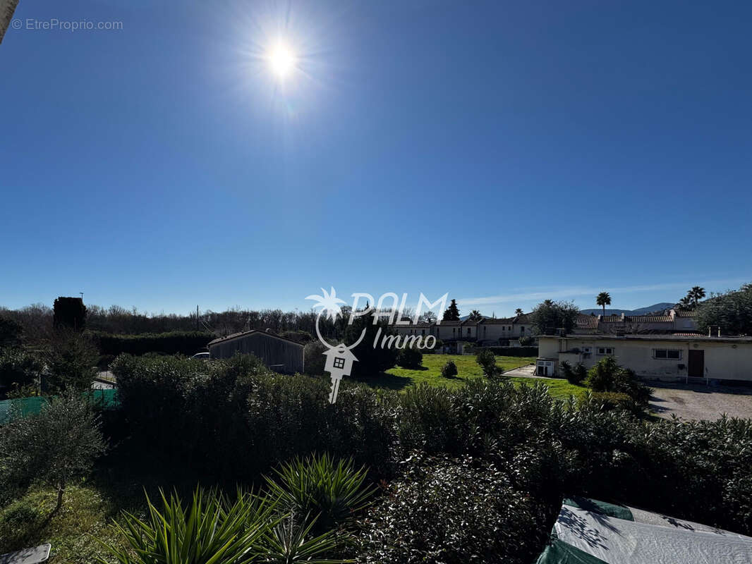 Appartement à MANDELIEU-LA-NAPOULE