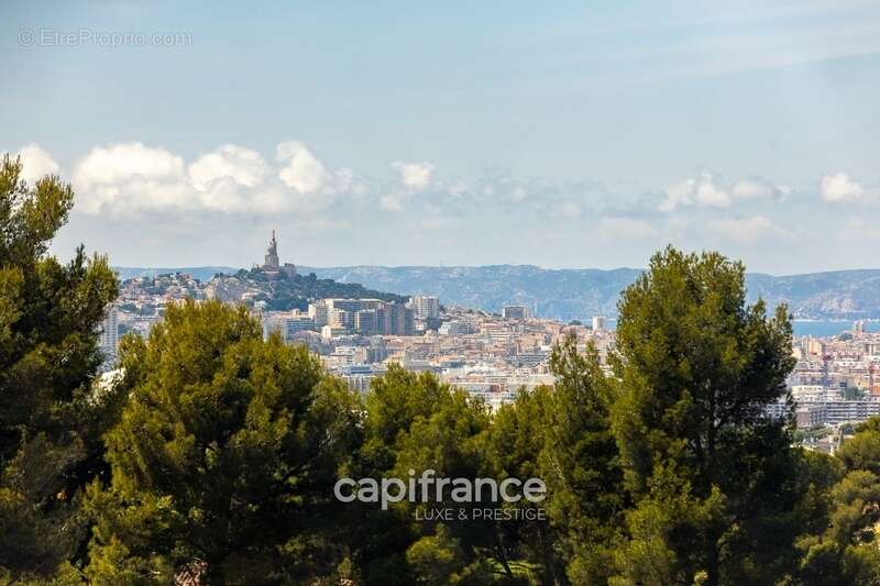 Maison à MARSEILLE-9E