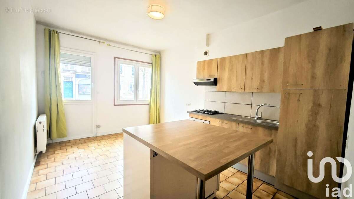 Photo 2 - Maison à CHATELLERAULT