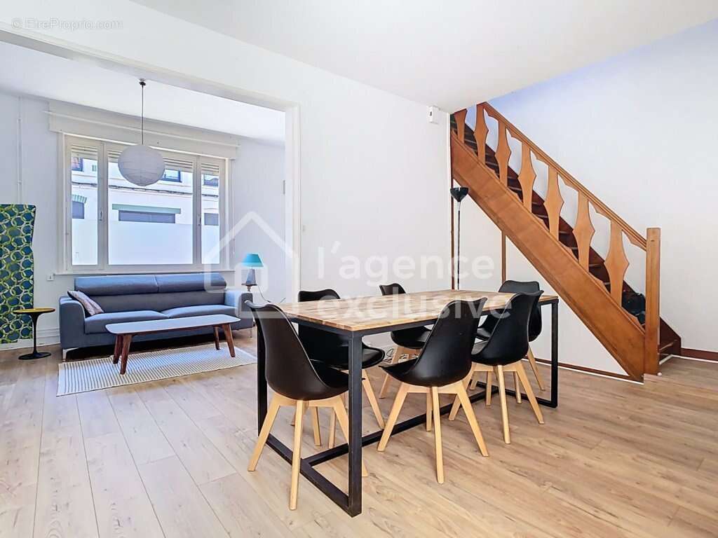 Maison à VILLENEUVE-D&#039;ASCQ