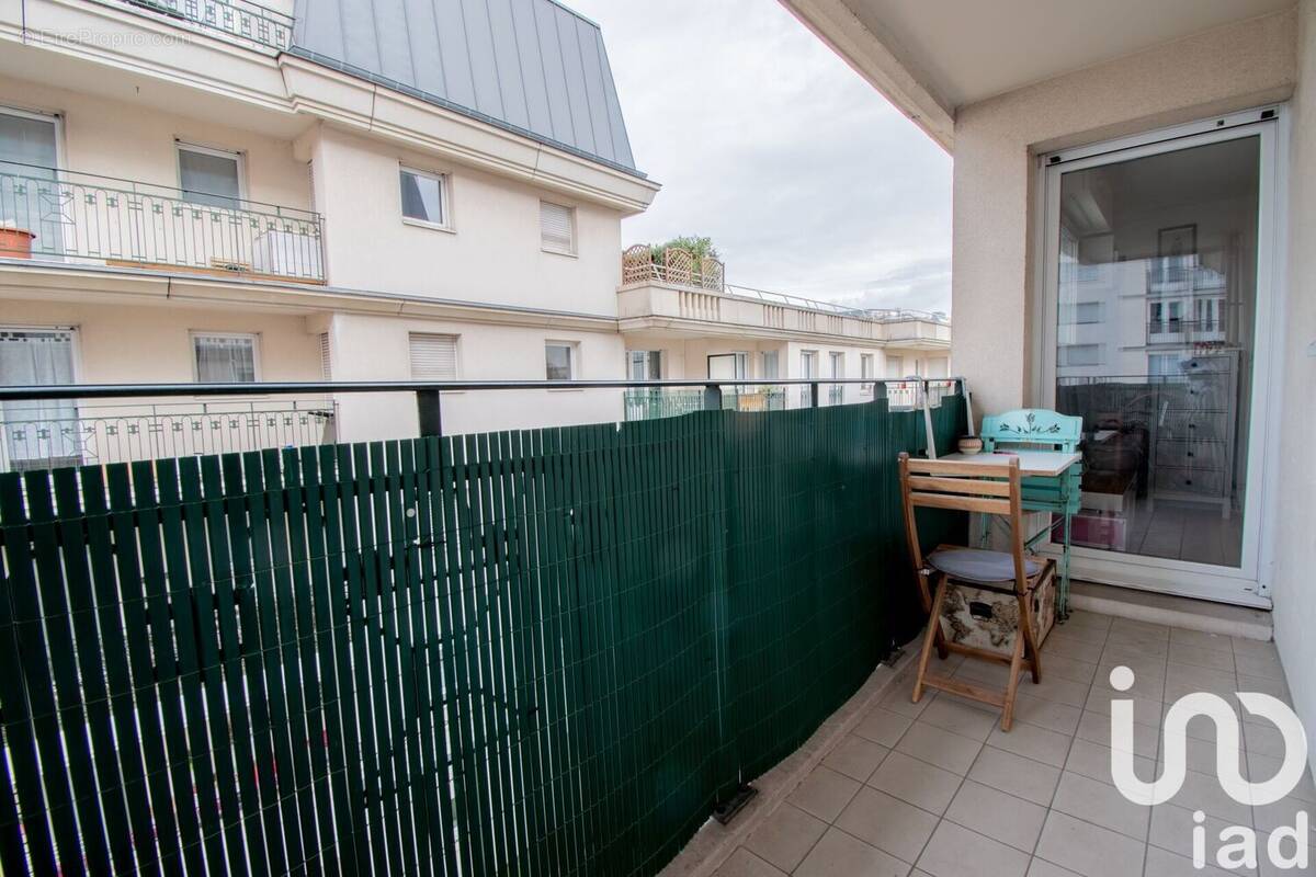 Photo 1 - Appartement à MONTROUGE