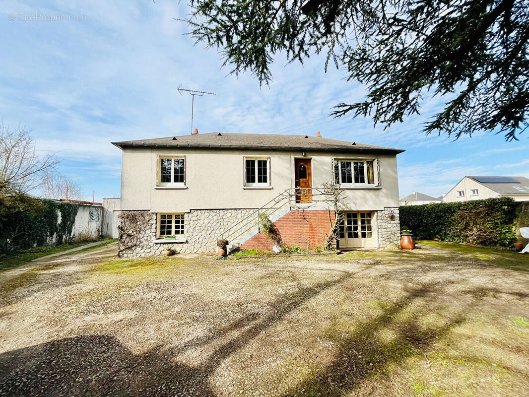 Maison à CHAINGY