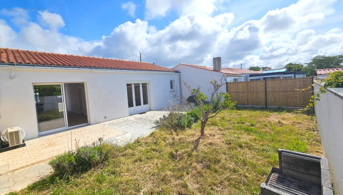 Maison à TALMONT-SAINT-HILAIRE