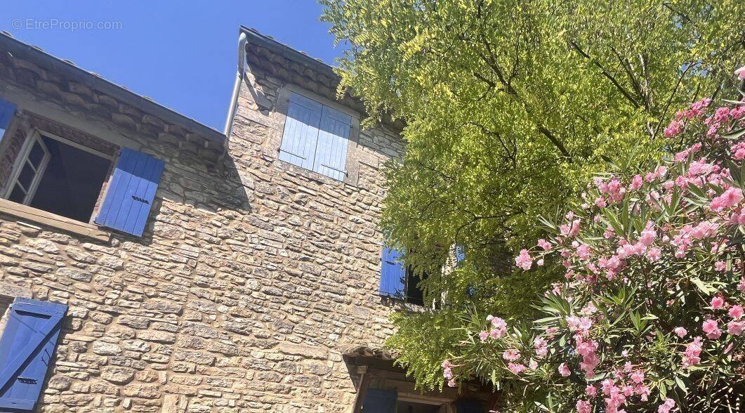 Maison à GOUDARGUES