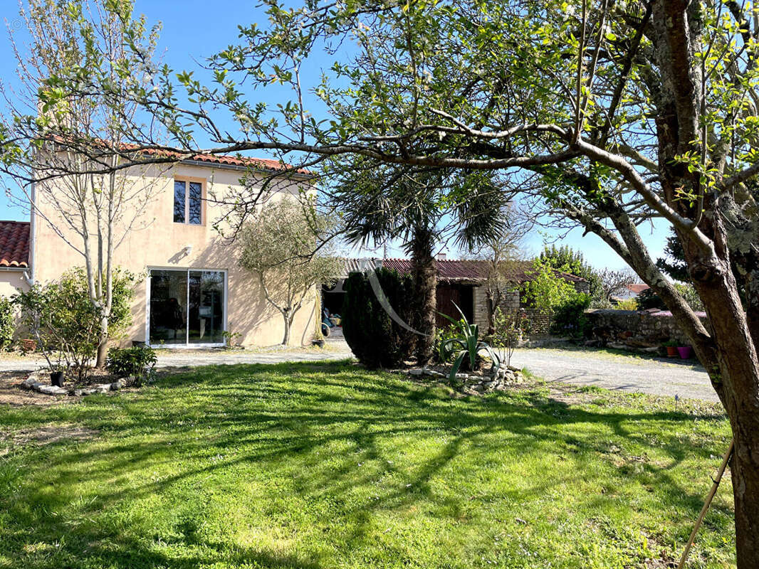 Maison à ANGLES