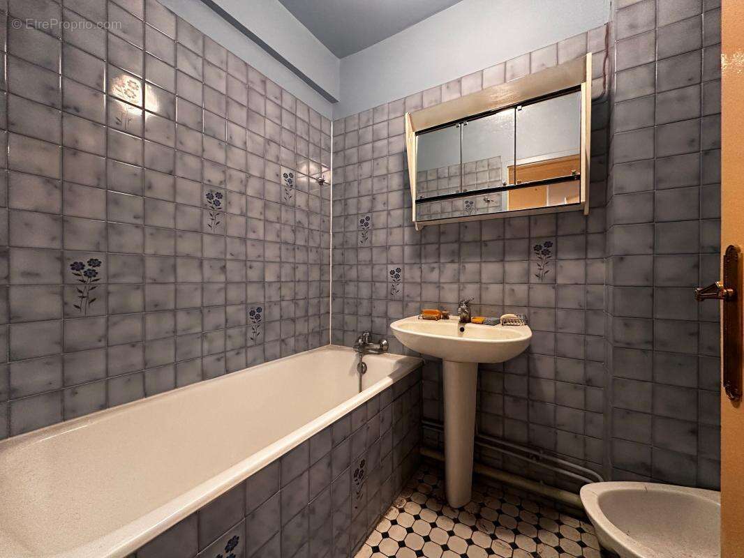 Appartement à SAINT-MAUR-DES-FOSSES