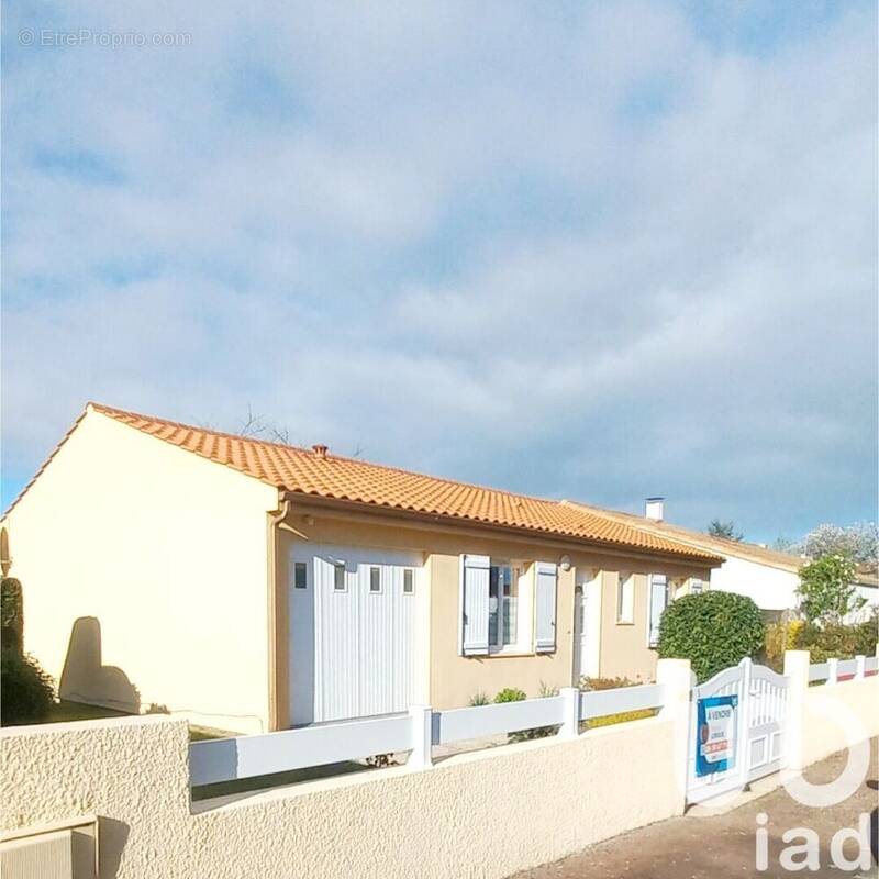 Photo 1 - Maison à LE POIRE-SUR-VIE