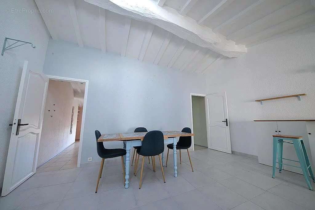 Maison à PUGET-SUR-ARGENS