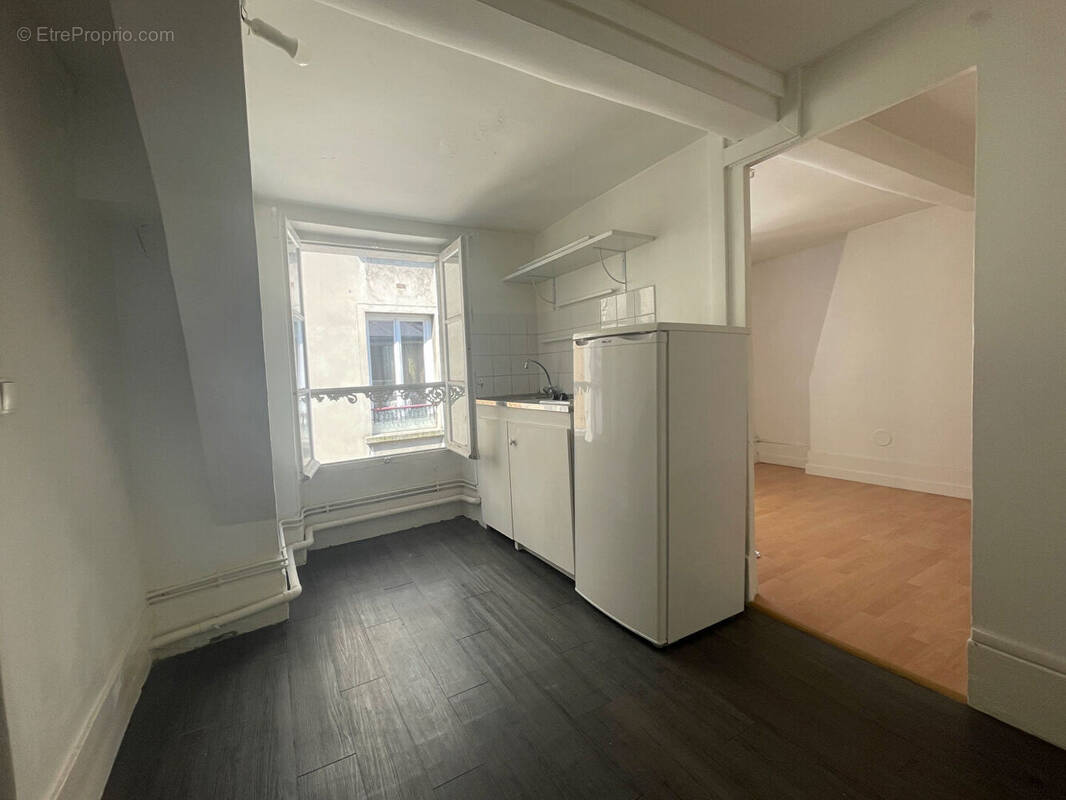 Appartement à PARIS-19E