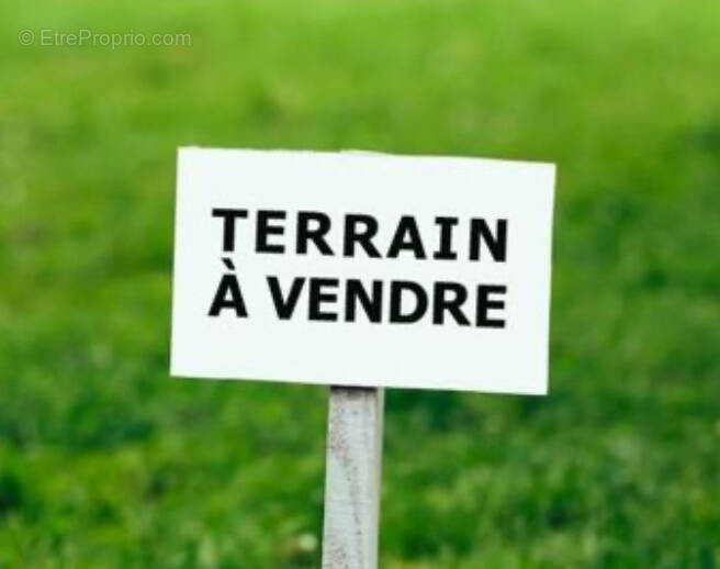 Terrain à LAROQUE