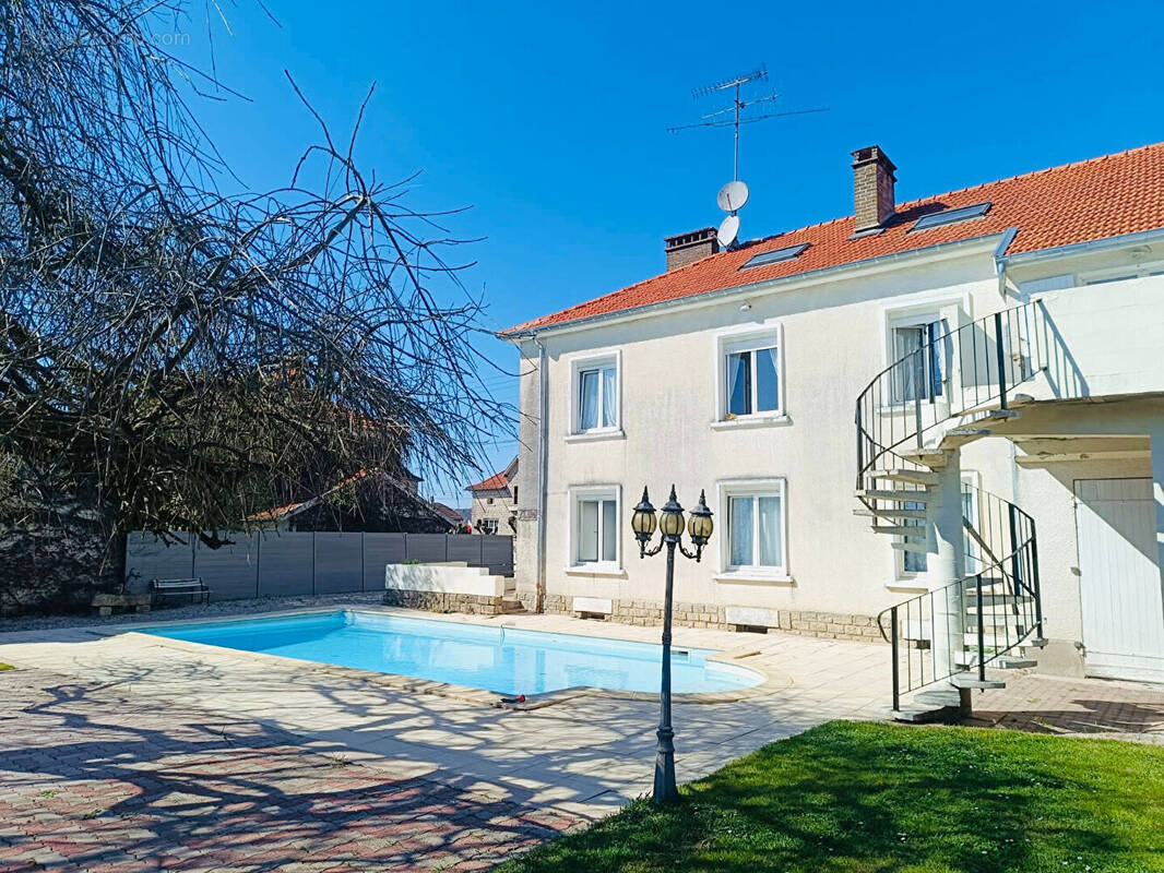 Maison à LES ISLETTES