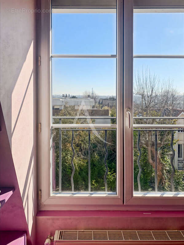 Maison à SURESNES
