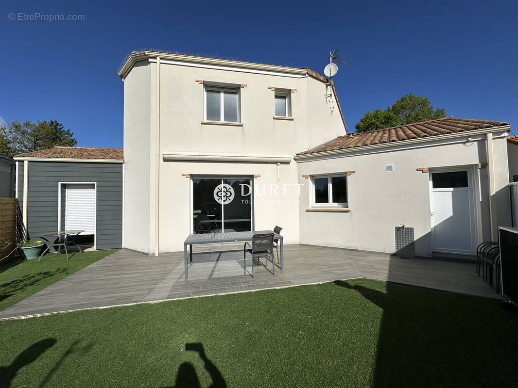 Maison à MONTAIGU