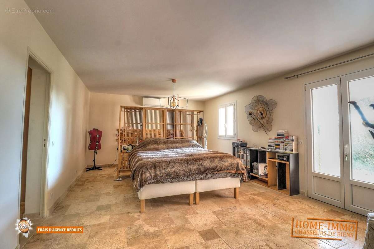 Maison à VALLAURIS