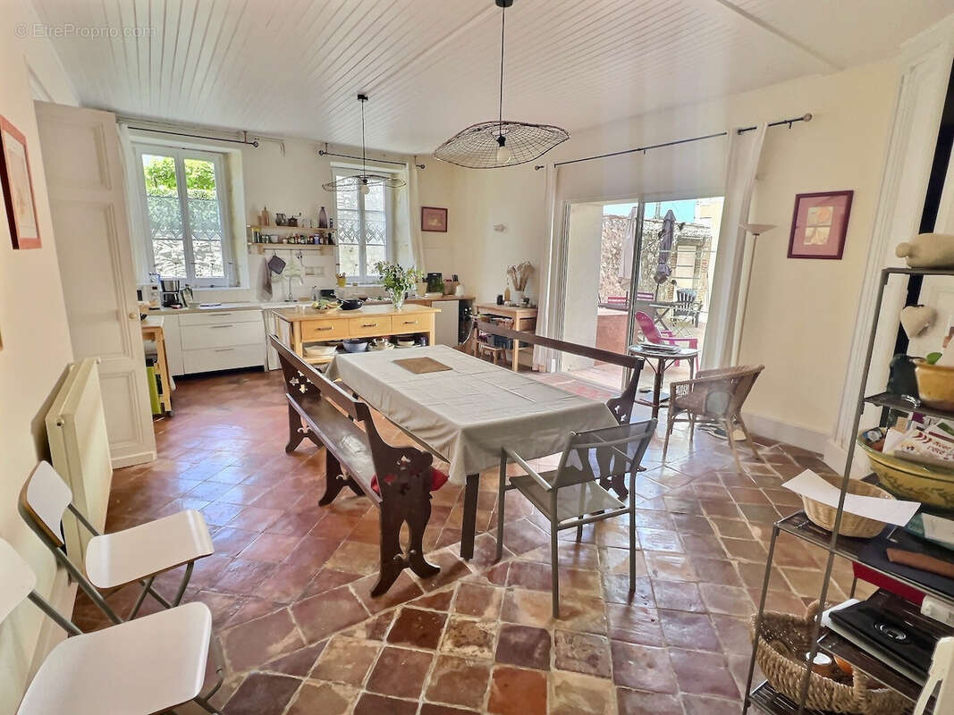 Maison à MONCLAR