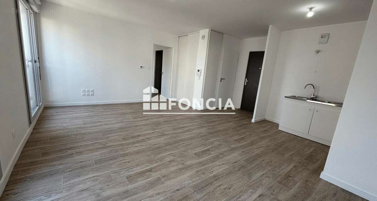 Appartement à CHENOVE