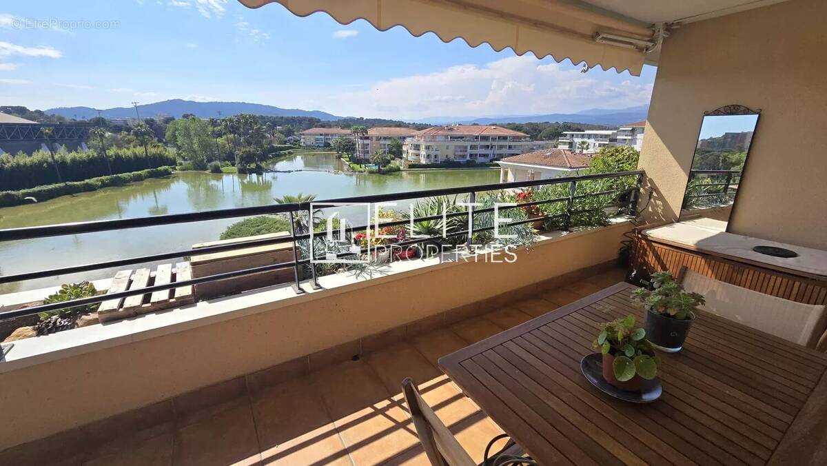 Appartement à LE CANNET