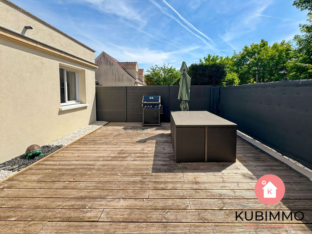 Appartement à BUSSY-SAINT-GEORGES