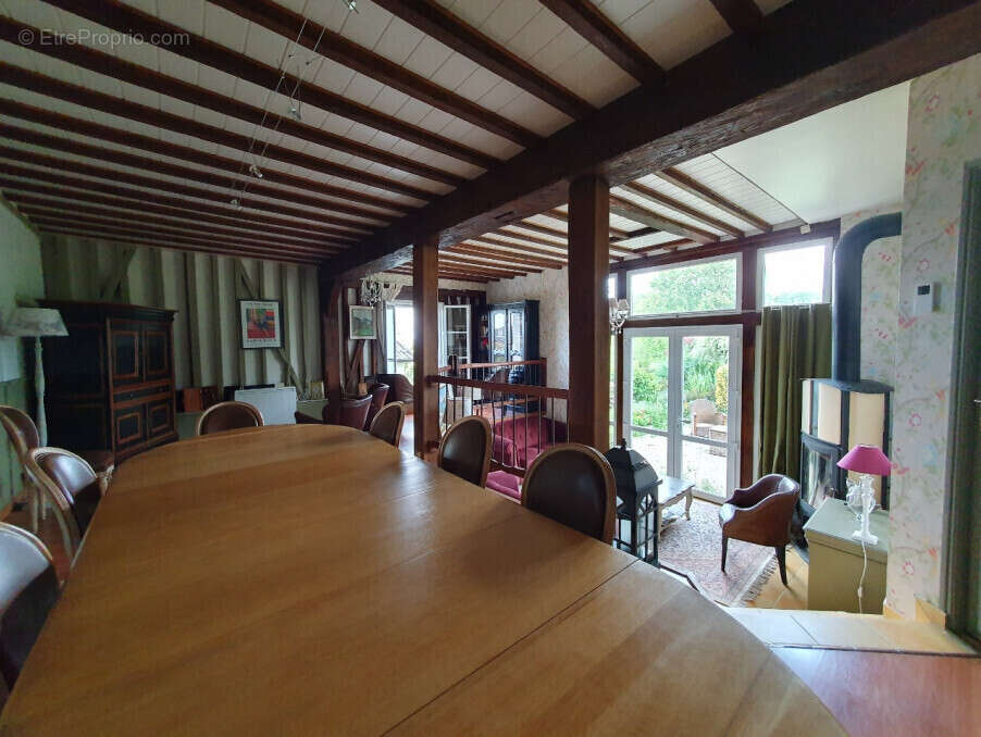 Maison à PONT-L&#039;EVEQUE