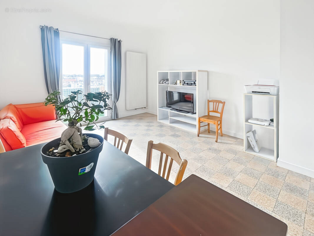 Appartement à MARSEILLE-10E