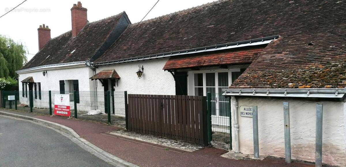 Photo 1 - Maison à NEUVY-LE-ROI