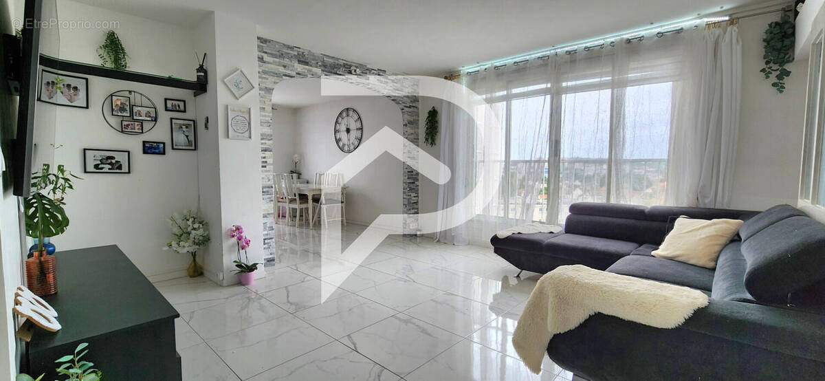 Appartement à SAINT-GRATIEN