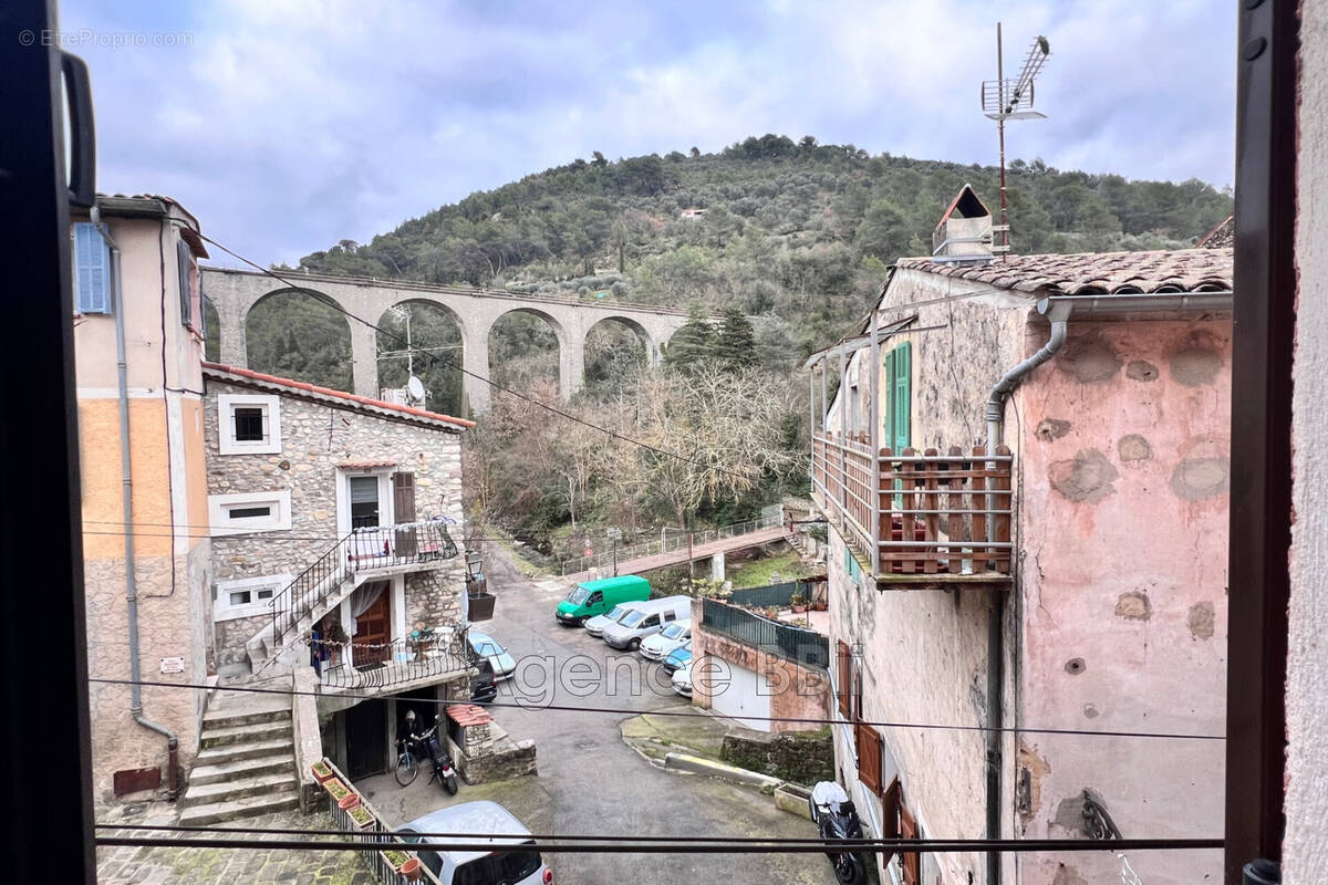 Appartement à L&#039;ESCARENE