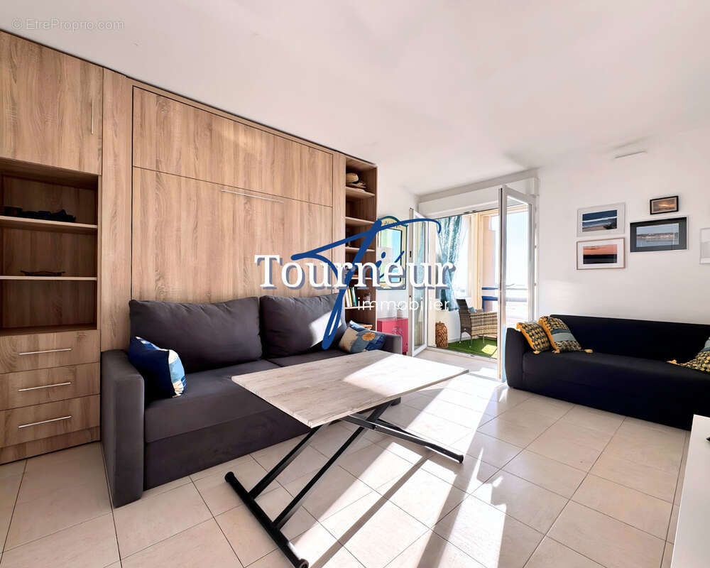 Appartement à SIX-FOURS-LES-PLAGES