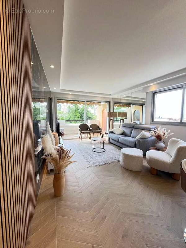 Appartement à LE CANNET