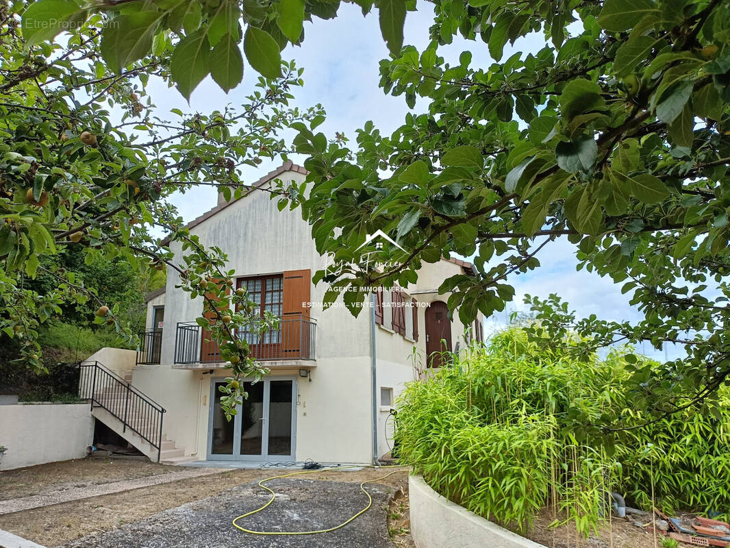 Maison à MARCILLY-SUR-VIENNE