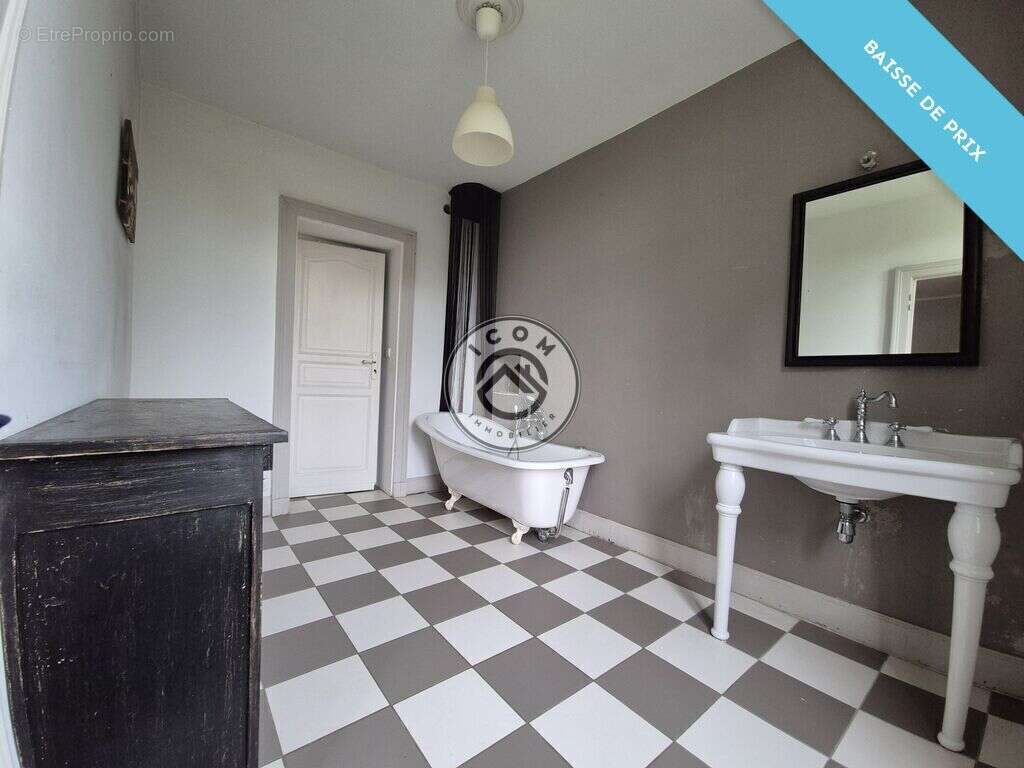 Maison à CAMPAGNE