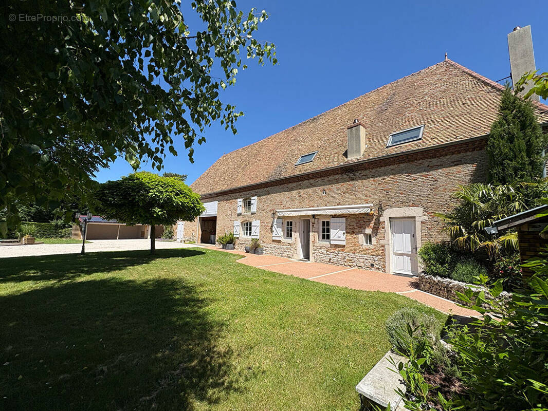 Maison à SAINT-MAURICE-EN-RIVIERE