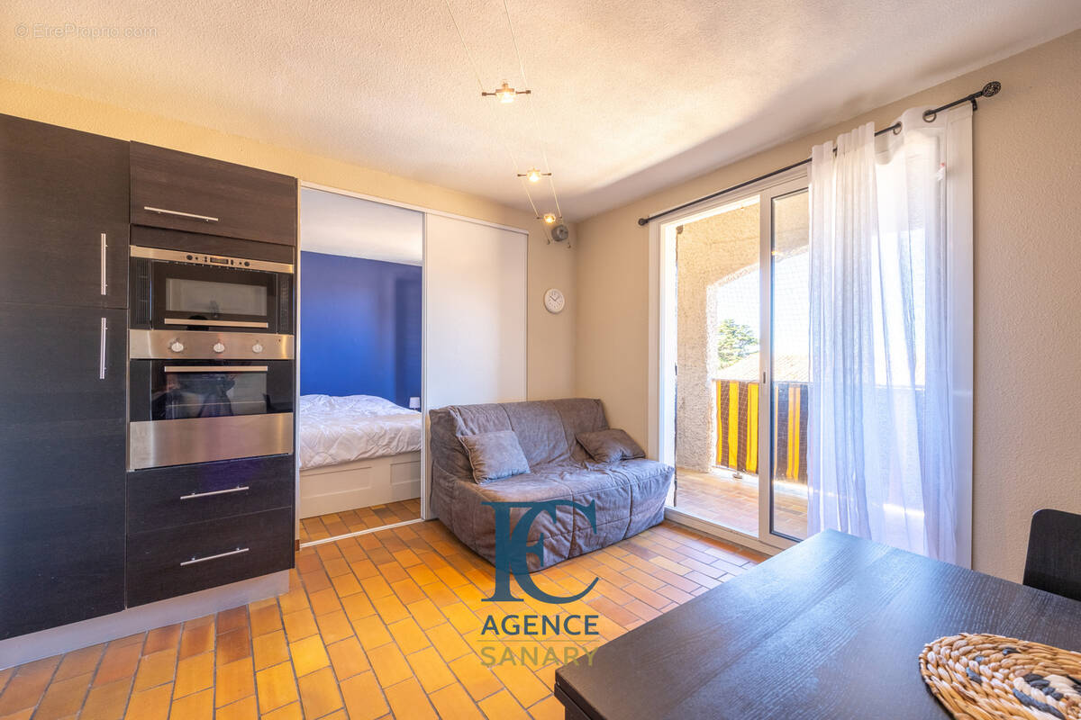 Appartement à SAINT-CYR-SUR-MER