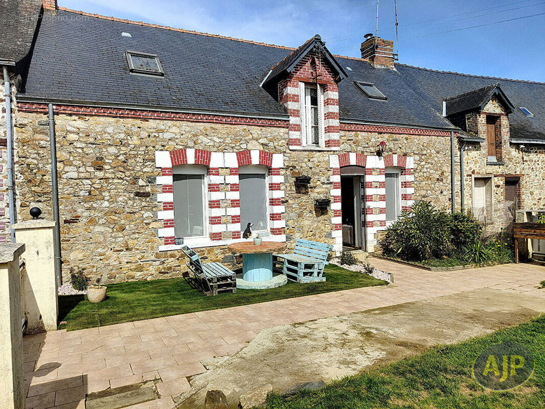 Maison à SAINT-AUBIN-DES-CHATEAUX