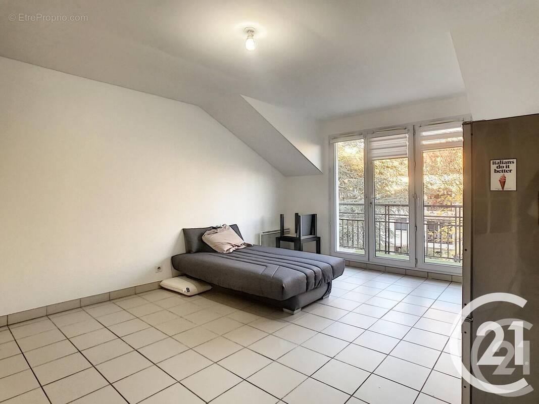 Photo 1 - Appartement à THIAIS