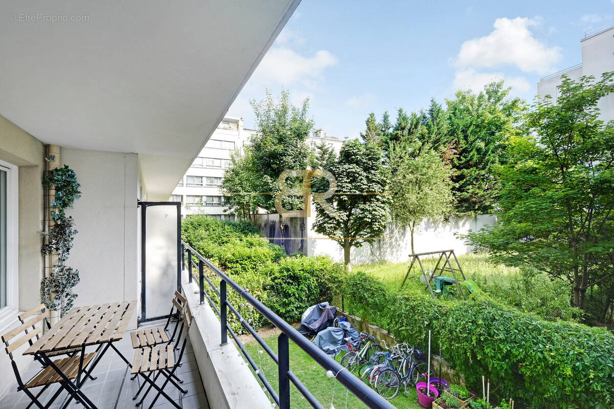 Appartement à PARIS-19E