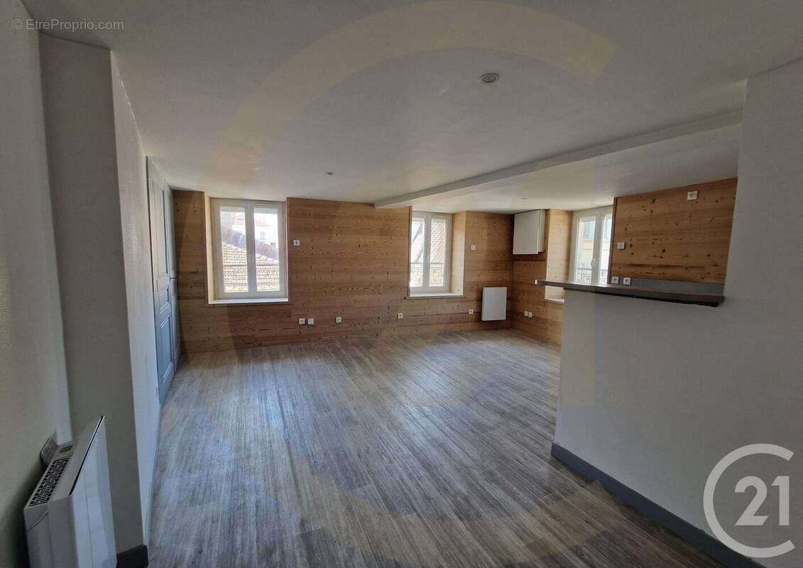 Appartement à BOURGOIN-JALLIEU