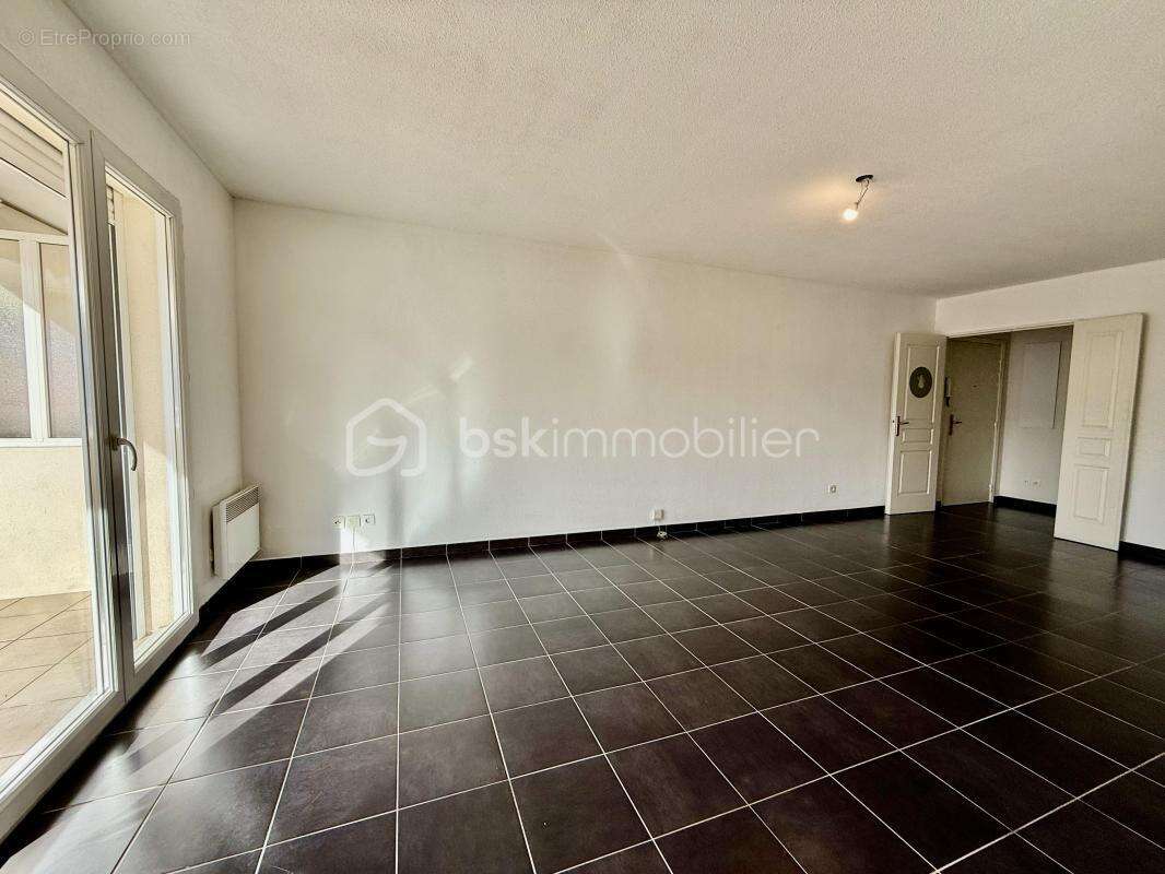 Appartement à MANDELIEU-LA-NAPOULE