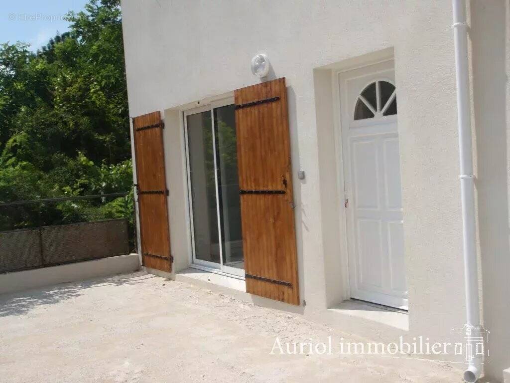 Appartement à AURIOL