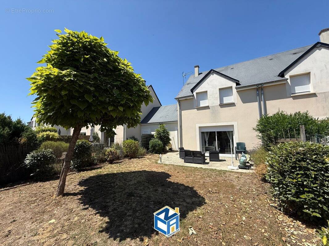 Maison à MONTS