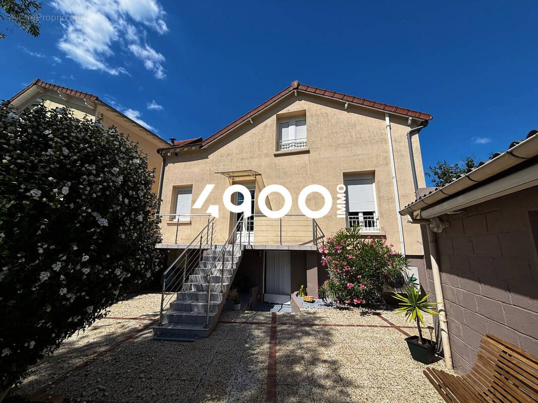 Maison à RIS-ORANGIS