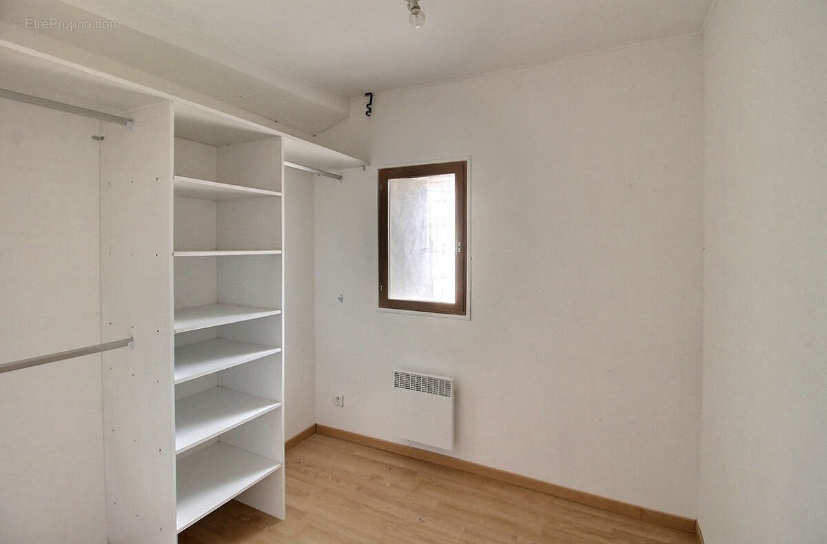 Appartement à VIOLS-LE-FORT