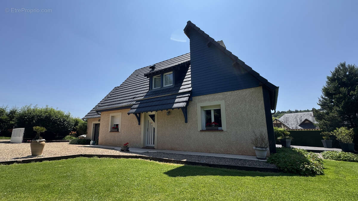 Maison à CORMEILLES