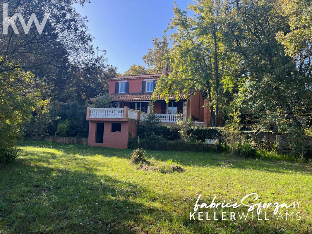 Maison à SAINTE-ANASTASIE-SUR-ISSOLE