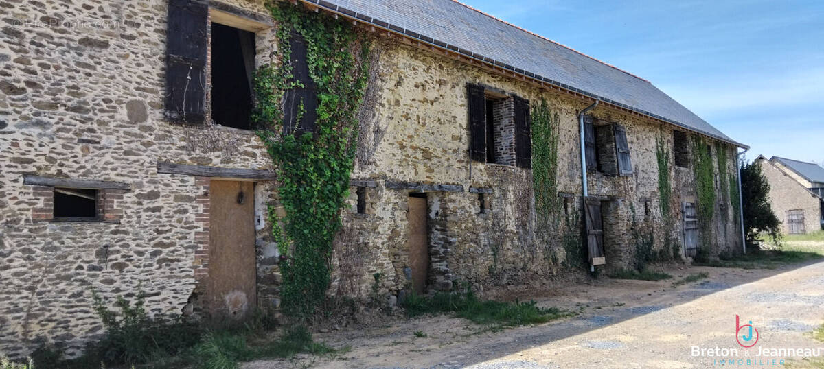 Maison à ARGENTRE