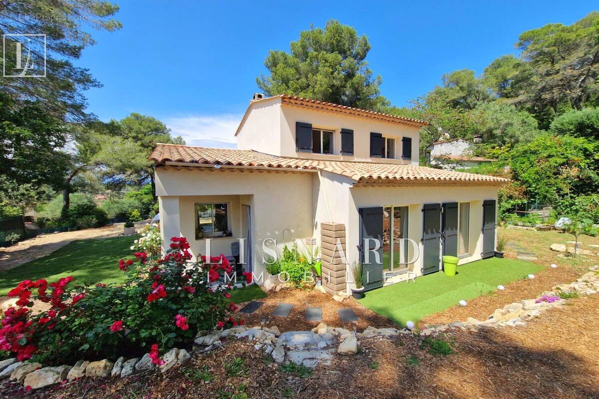 Maison à VALLAURIS