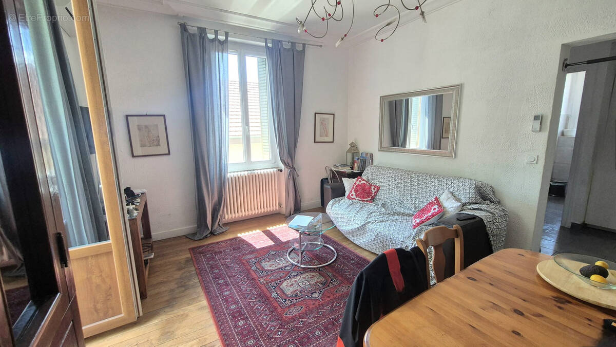 Appartement à AIX-LES-BAINS