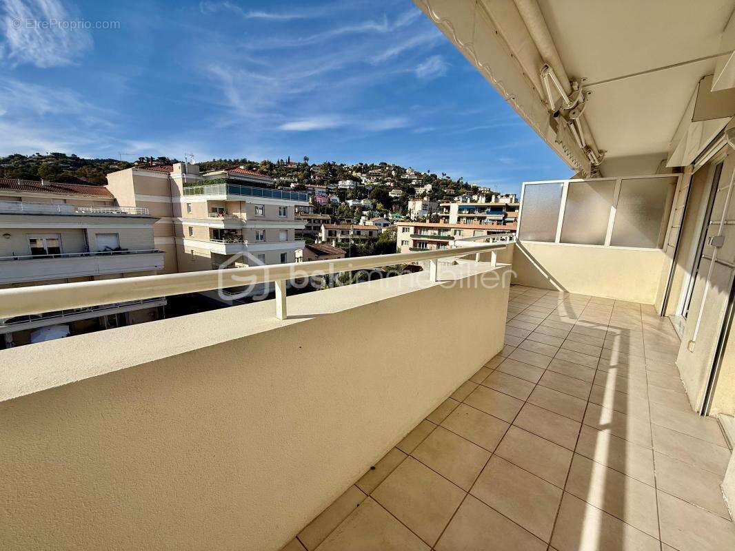 Appartement à MANDELIEU-LA-NAPOULE