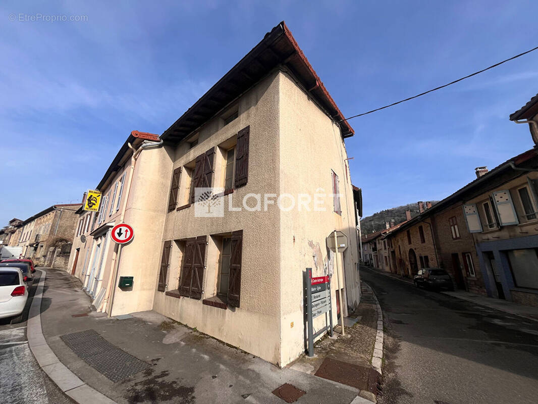 Maison à CUISEAUX