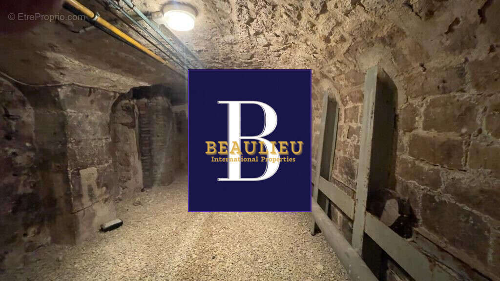 Appartement à PARIS-3E